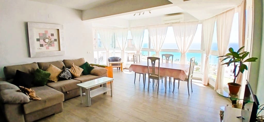 2 makuuhuone Huoneisto myytävänä paikassa Torrox-Costa mukana uima-altaan - 293 000 € (Ref: 9148989)