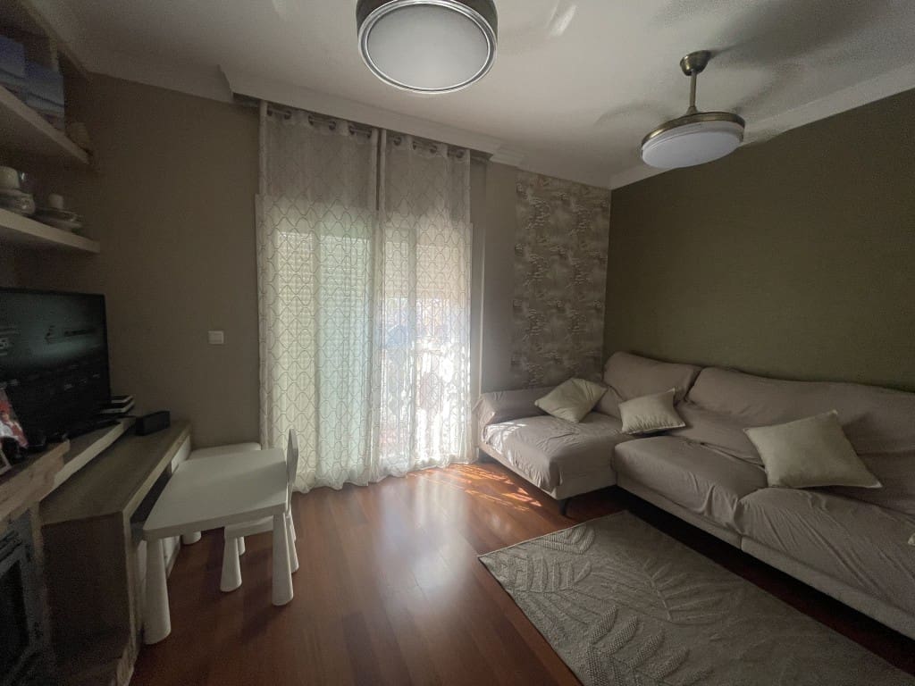 4 soveværelse Villa til salg i Velez-Malaga med swimmingpool - € 650.000 (Ref: 9160854)