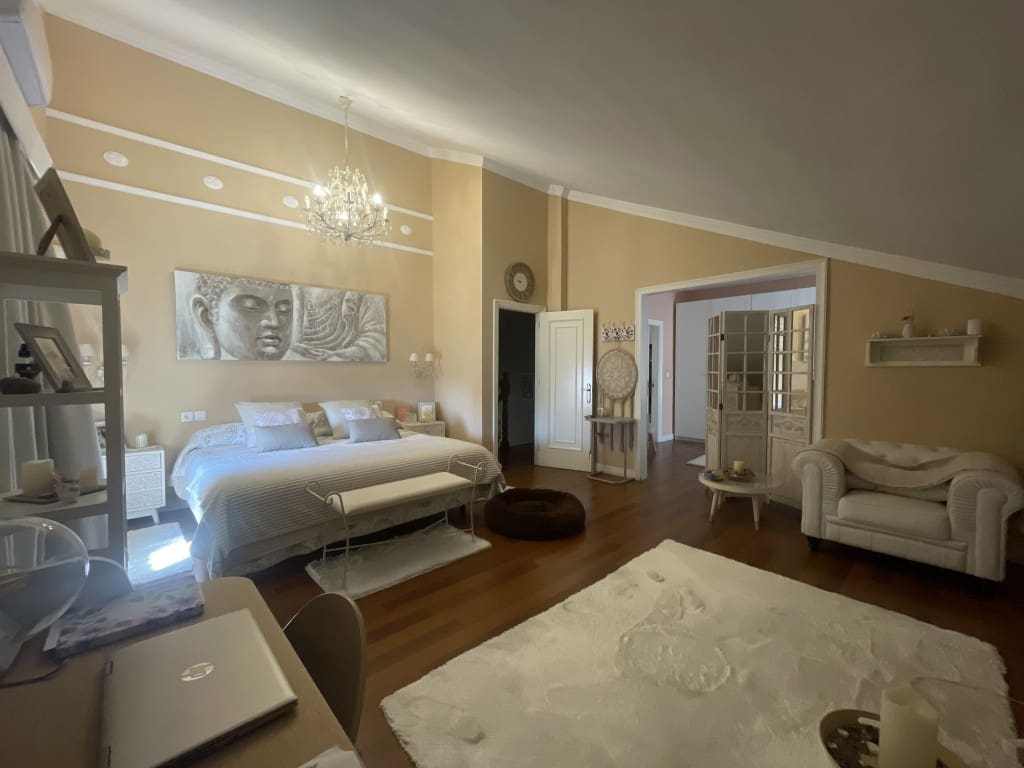 4 soveværelse Villa til salg i Velez-Malaga med swimmingpool - € 650.000 (Ref: 9160854)