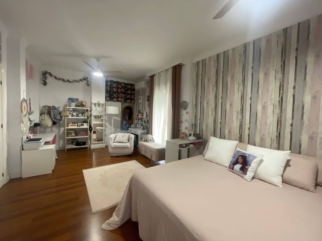 4 soveværelse Villa til salg i Velez-Malaga med swimmingpool - € 650.000 (Ref: 9160854)