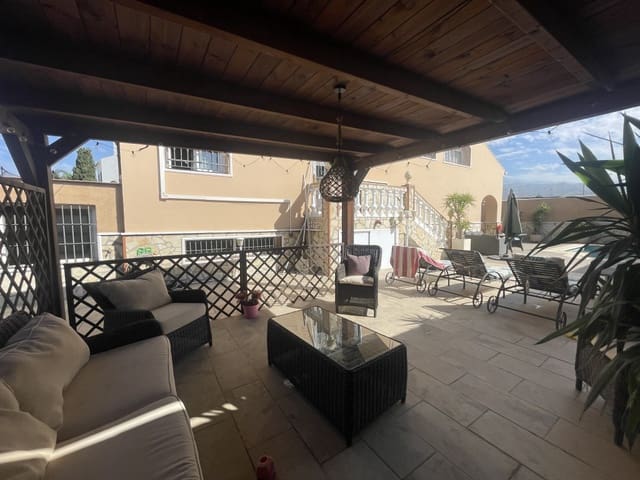 4 soveværelse Villa til salg i Vélez-Málaga med swimmingpool - € 650.000 (Ref: 9160854)