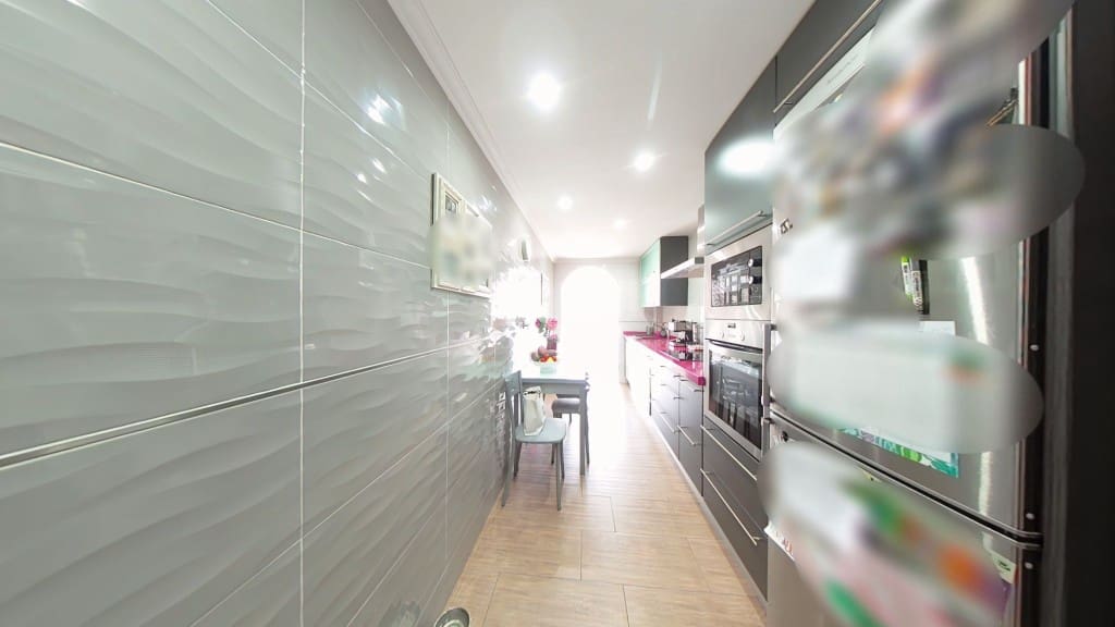 3 soveværelse Lejlighed til salg i Caleta de Velez - € 295.000 (Ref: 9185438)