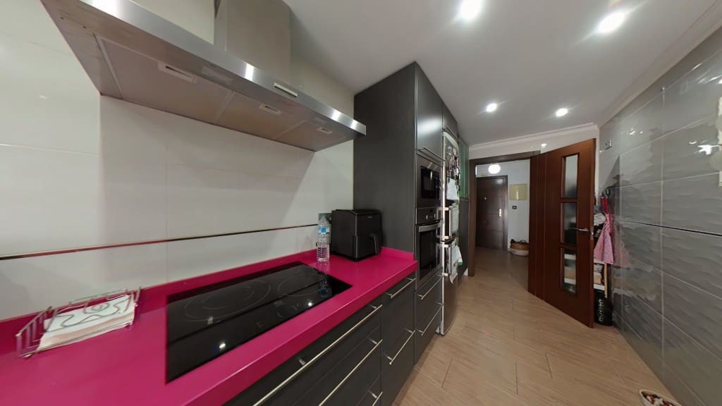 3 soveværelse Lejlighed til salg i Caleta de Velez - € 295.000 (Ref: 9185438)