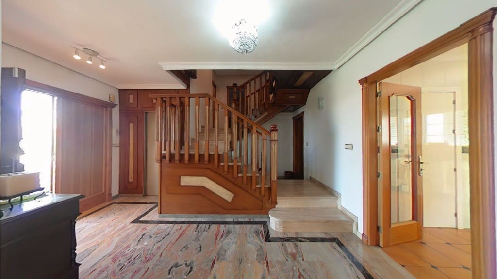 5 soverom Villa til salgs i Caleta de Velez med garasje - € 995 000 (Ref: 9248051)