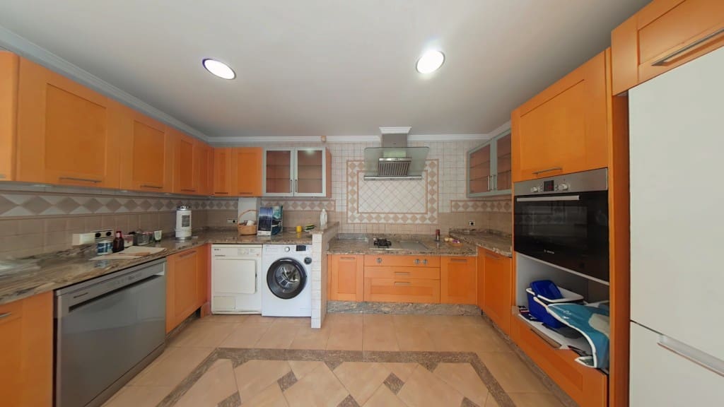 5 soverom Villa til salgs i Caleta de Velez med garasje - € 995 000 (Ref: 9248051)