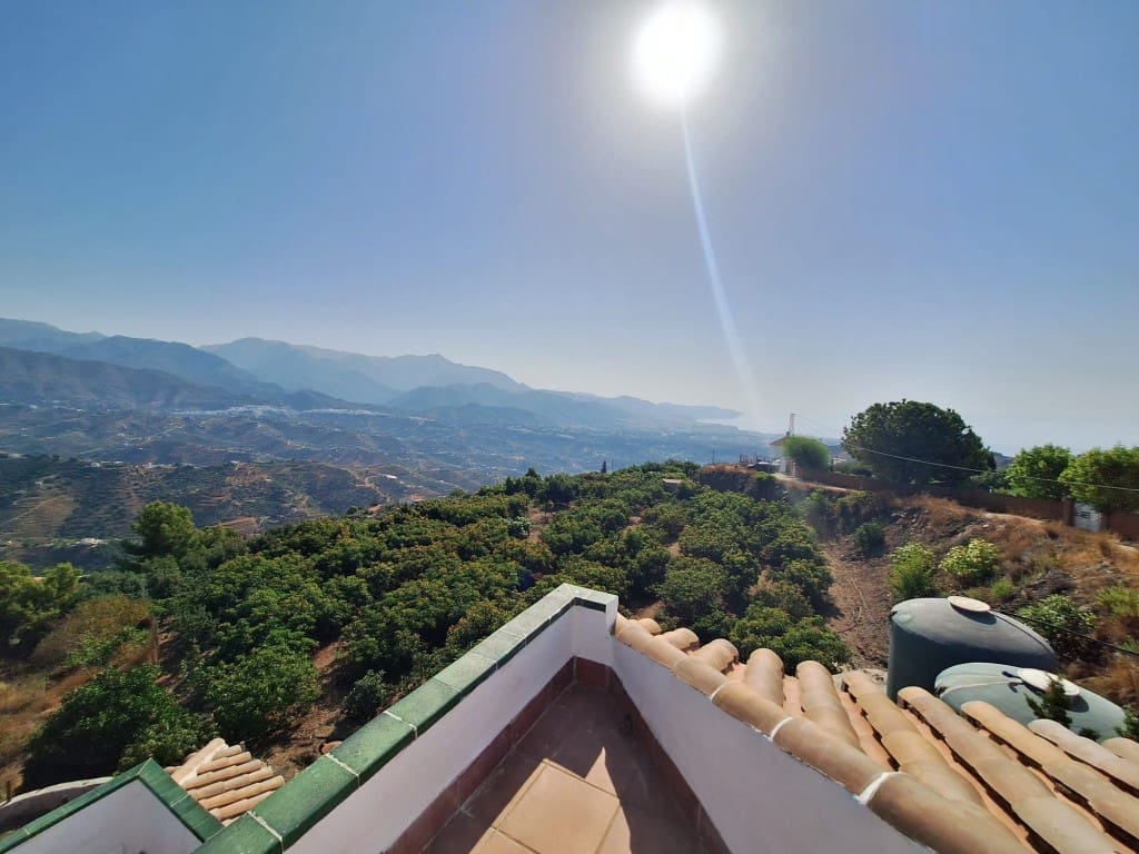 5 sypialnia Finka/Dom wiejski na sprzedaż w Torrox z garażem - 450 000 € (Ref: 9353174)