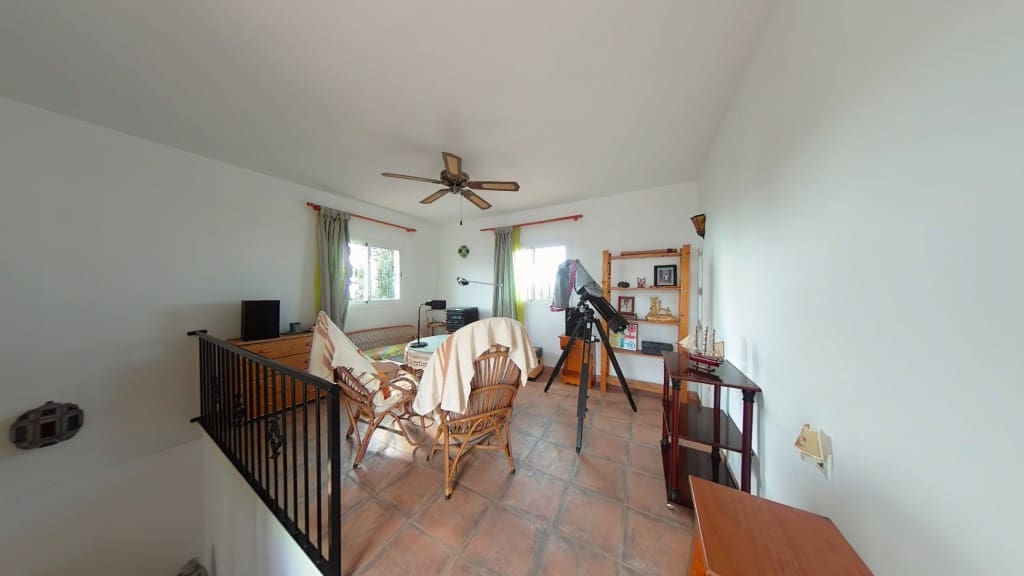 5 sypialnia Finka/Dom wiejski na sprzedaż w Torrox z garażem - 450 000 € (Ref: 9353174)