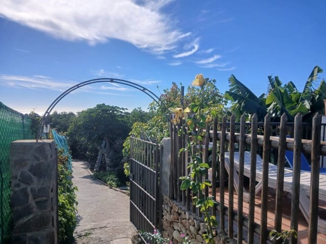 2 soveværelse Finca/Landehus til salg i Nerja med swimmingpool - € 465.000 (Ref: 9419025)