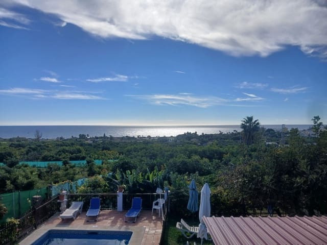 2 soveværelse Finca/Landehus til salg i Nerja med swimmingpool - € 465.000 (Ref: 9419025)