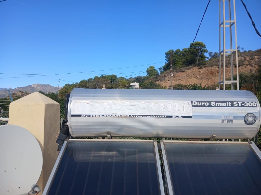 2 soveværelse Finca/Landehus til salg i Nerja med swimmingpool - € 465.000 (Ref: 9419025)