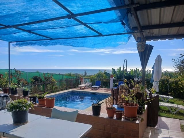 2 soveværelse Finca/Landehus til salg i Nerja med swimmingpool - € 465.000 (Ref: 9419025)