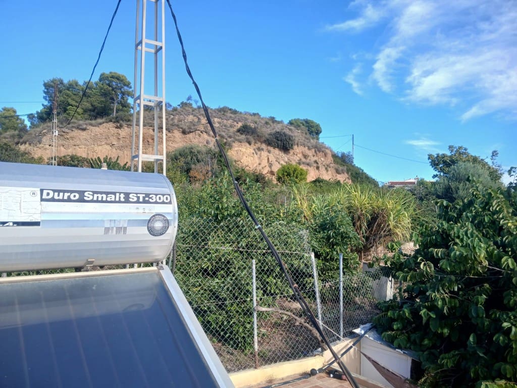 2 soveværelse Finca/Landehus til salg i Nerja med swimmingpool - € 465.000 (Ref: 9419025)