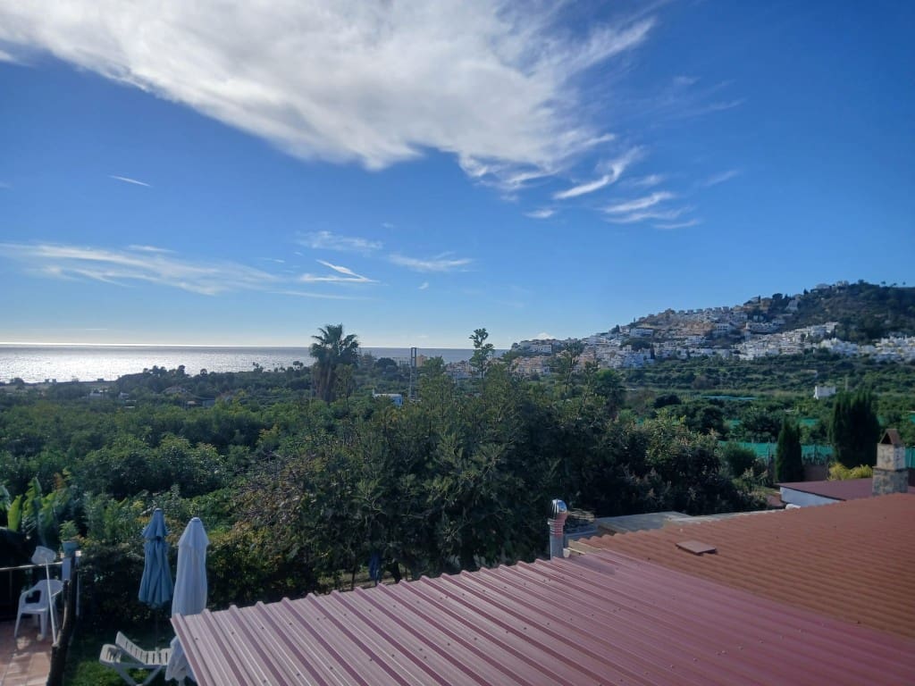 2 soveværelse Finca/Landehus til salg i Nerja med swimmingpool - € 465.000 (Ref: 9419025)