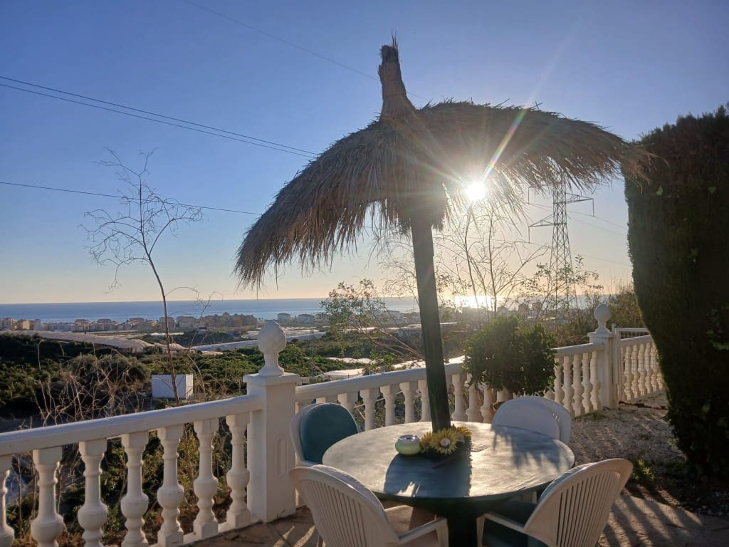 4 makuuhuone Huvila myytävänä paikassa Torrox-Costa mukana uima-altaan - 1 100 000 € (Ref: 9433062)