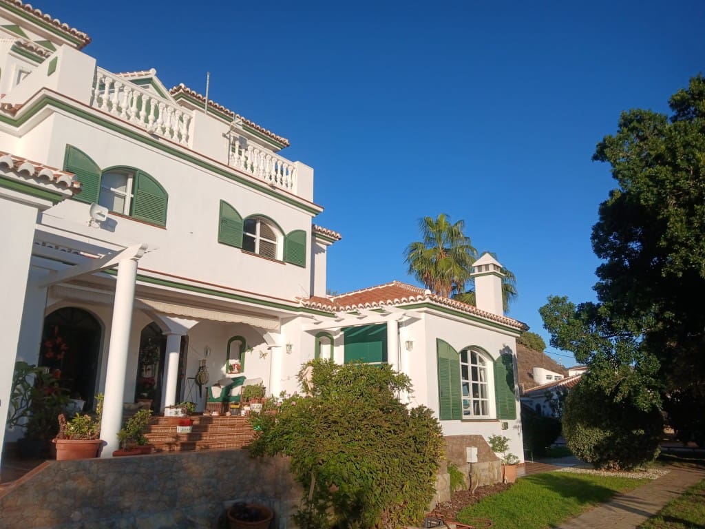 4 makuuhuone Huvila myytävänä paikassa Torrox-Costa mukana uima-altaan - 1 100 000 € (Ref: 9433062)