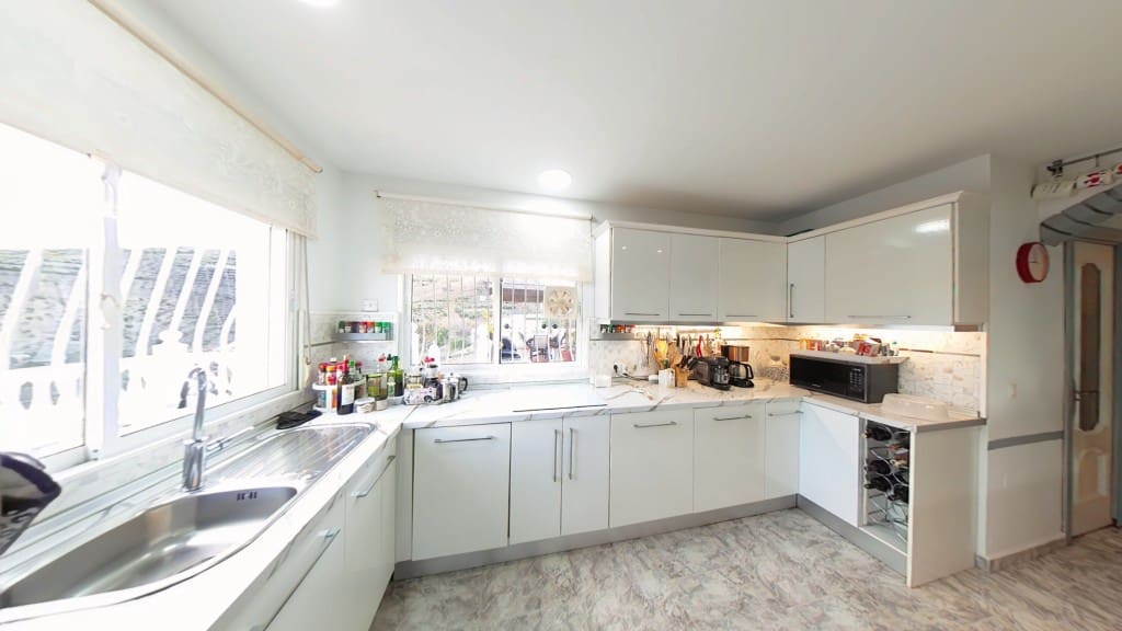 4 chambre Finca/Maison de Campagne à vendre à Triana avec piscine - 460 000 € (Ref: 9450985)