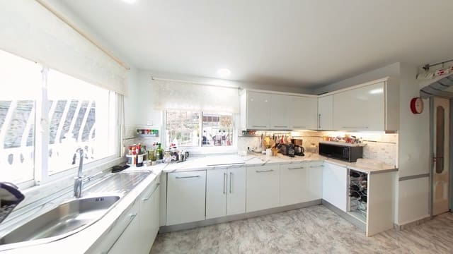 4 soverom Finca/Herregård til salgs i Triana, Vélez-Málaga med svømmebasseng - € 460 000 (Ref: 9450985)