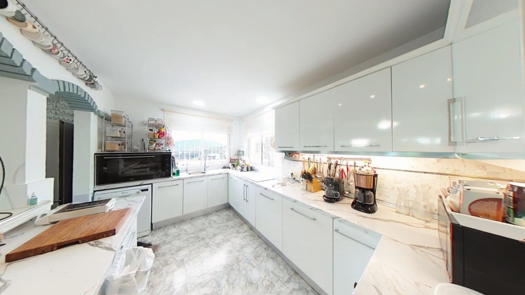 4 chambre Finca/Maison de Campagne à vendre à Triana avec piscine - 460 000 € (Ref: 9450985)