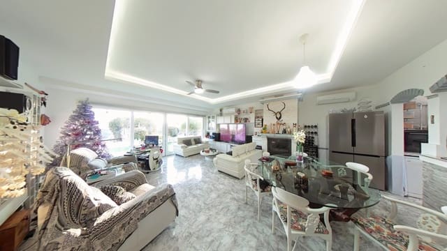 4 soverom Finca/Herregård til salgs i Triana, Vélez-Málaga med svømmebasseng - € 460 000 (Ref: 9450985)