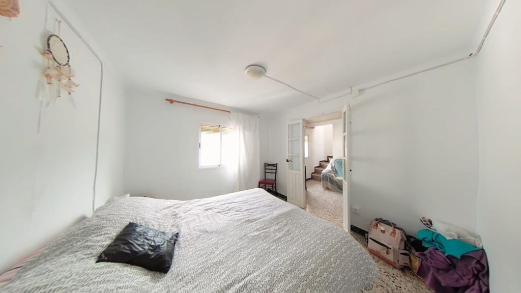 3 bedroom Townhouse for sale in Algarrobo - € 130,000 (Ref: 9530129)