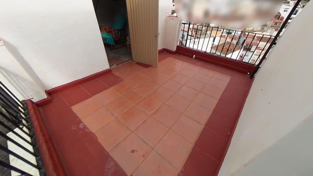 3 bedroom Townhouse for sale in Algarrobo - € 130,000 (Ref: 9530129)
