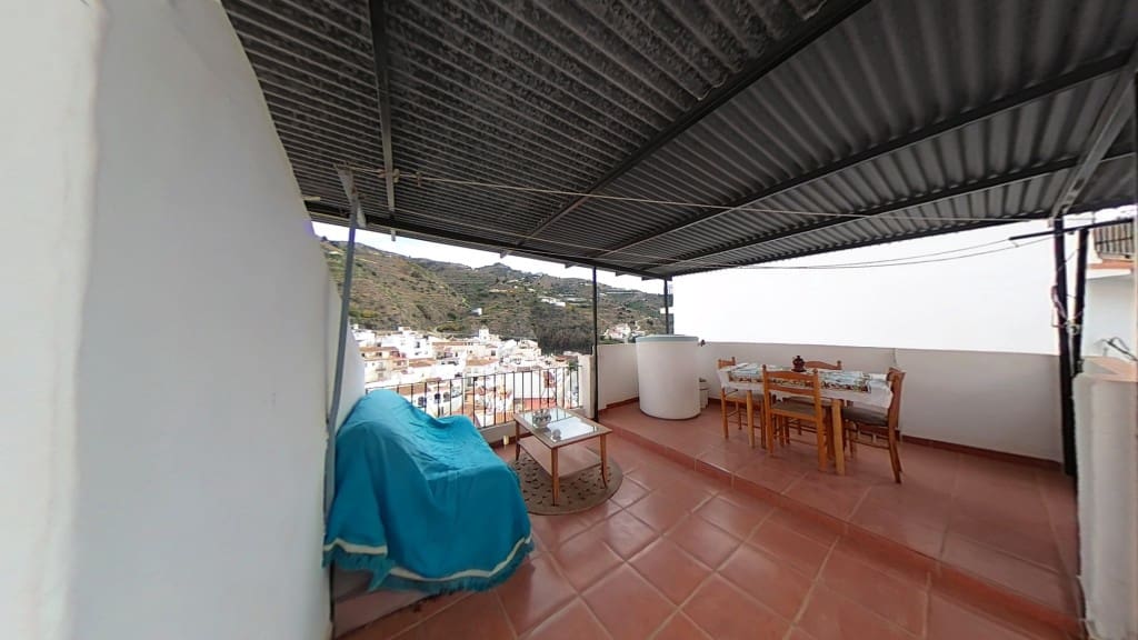 3 bedroom Townhouse for sale in Algarrobo - € 130,000 (Ref: 9530129)