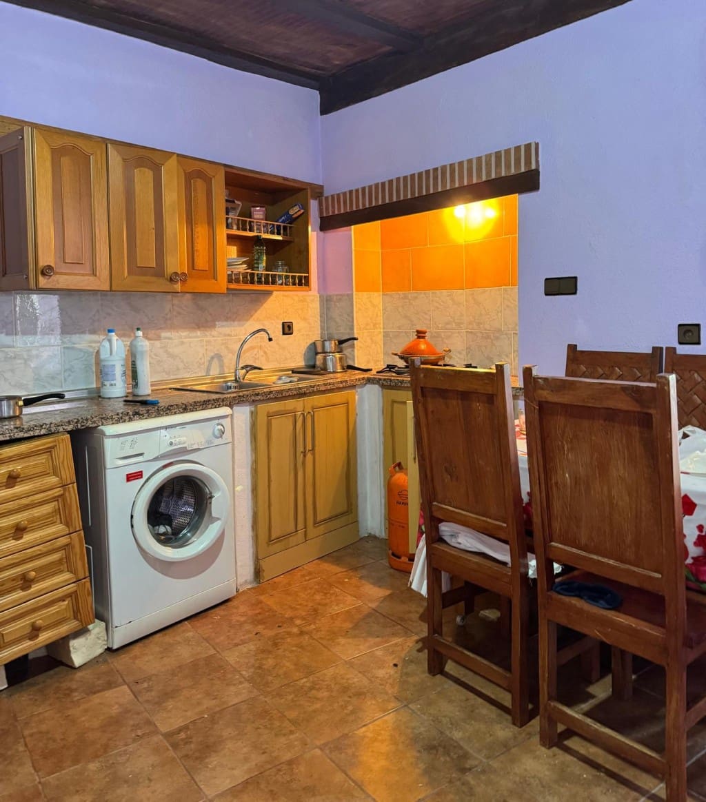 9 soveværelse Byhus til salg i Corumbela - € 89.000 (Ref: 9535517)