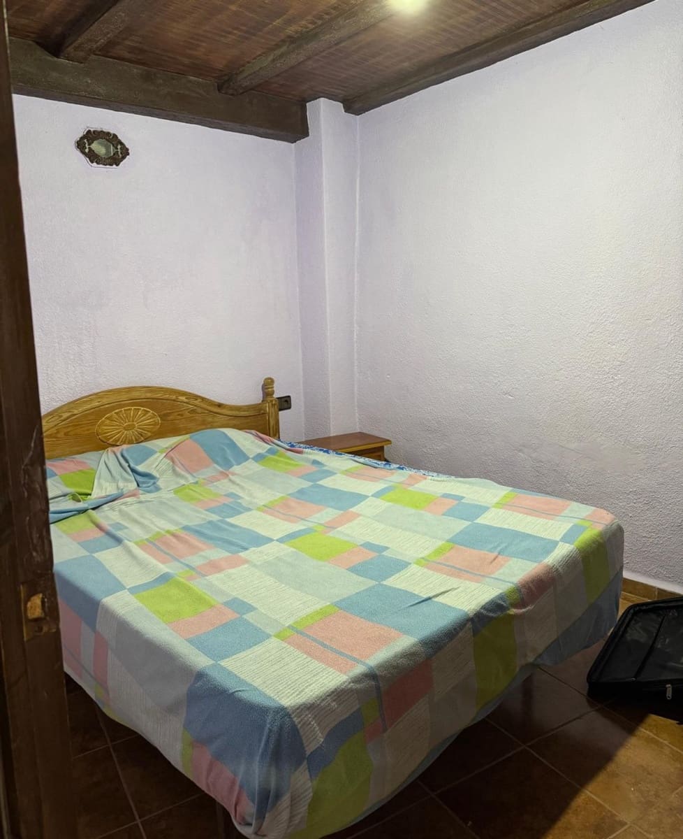 9 soveværelse Byhus til salg i Corumbela - € 89.000 (Ref: 9535517)