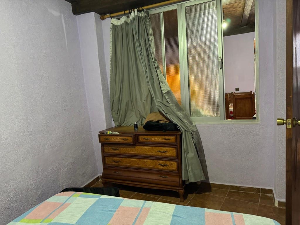 9 soveværelse Byhus til salg i Corumbela - € 89.000 (Ref: 9535517)