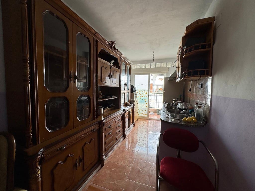 9 soveværelse Byhus til salg i Corumbela - € 89.000 (Ref: 9535517)