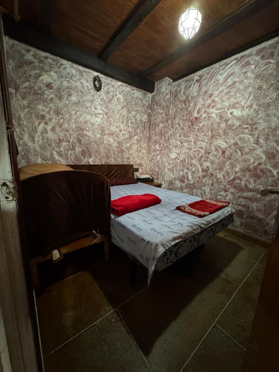 9 soveværelse Byhus til salg i Corumbela - € 89.000 (Ref: 9535517)