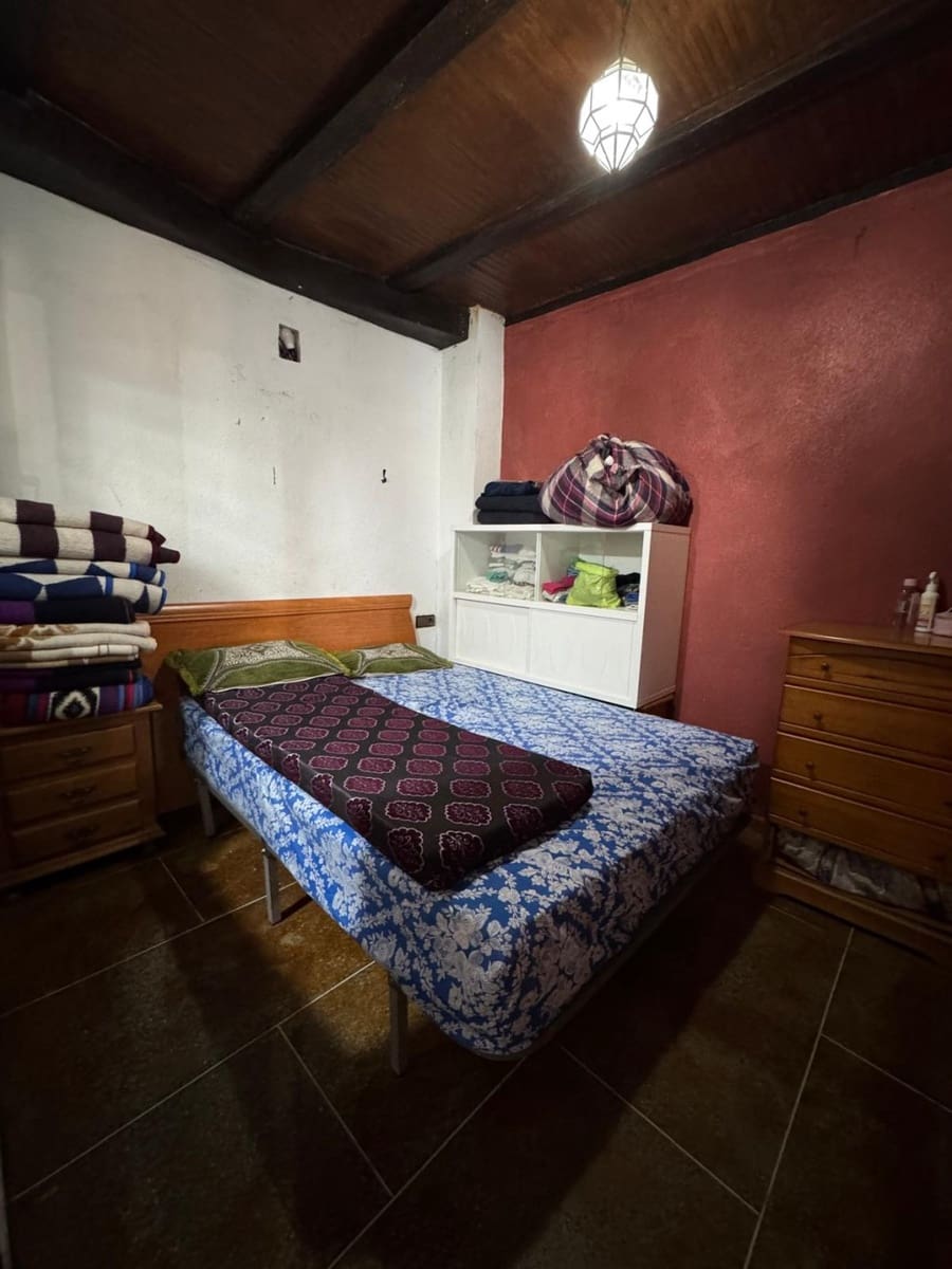 9 soveværelse Byhus til salg i Corumbela - € 89.000 (Ref: 9535517)