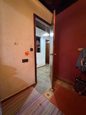 9 soveværelse Byhus til salg i Corumbela, Sayalonga - € 89.000 (Ref: 9535517)