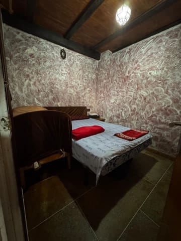 9 soveværelse Byhus til salg i Corumbela, Sayalonga - € 89.000 (Ref: 9535517)