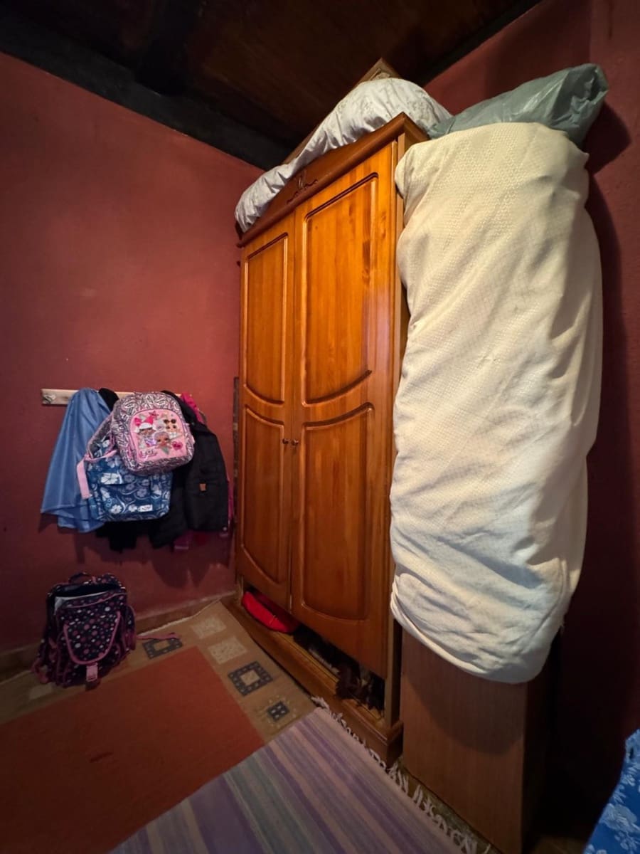 9 soveværelse Byhus til salg i Corumbela - € 89.000 (Ref: 9535517)