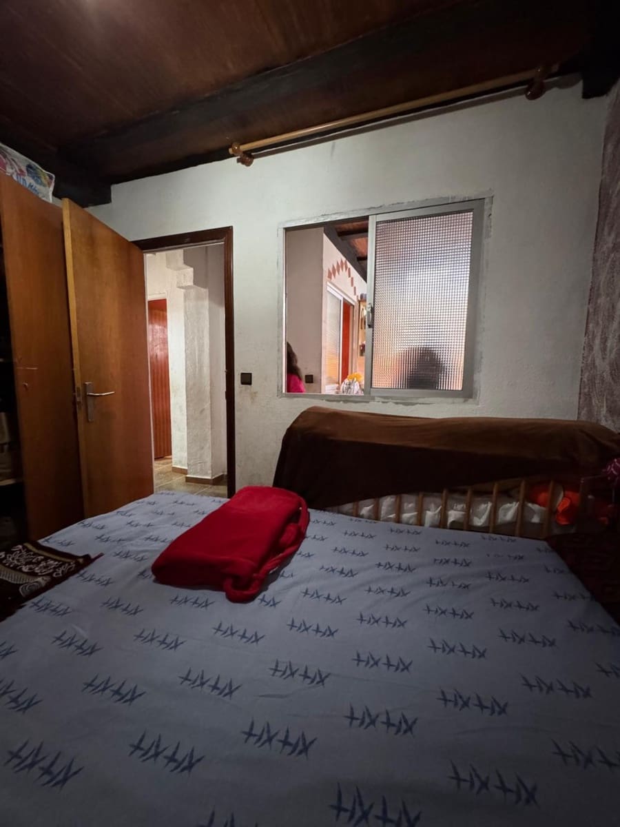 9 soveværelse Byhus til salg i Corumbela - € 89.000 (Ref: 9535517)