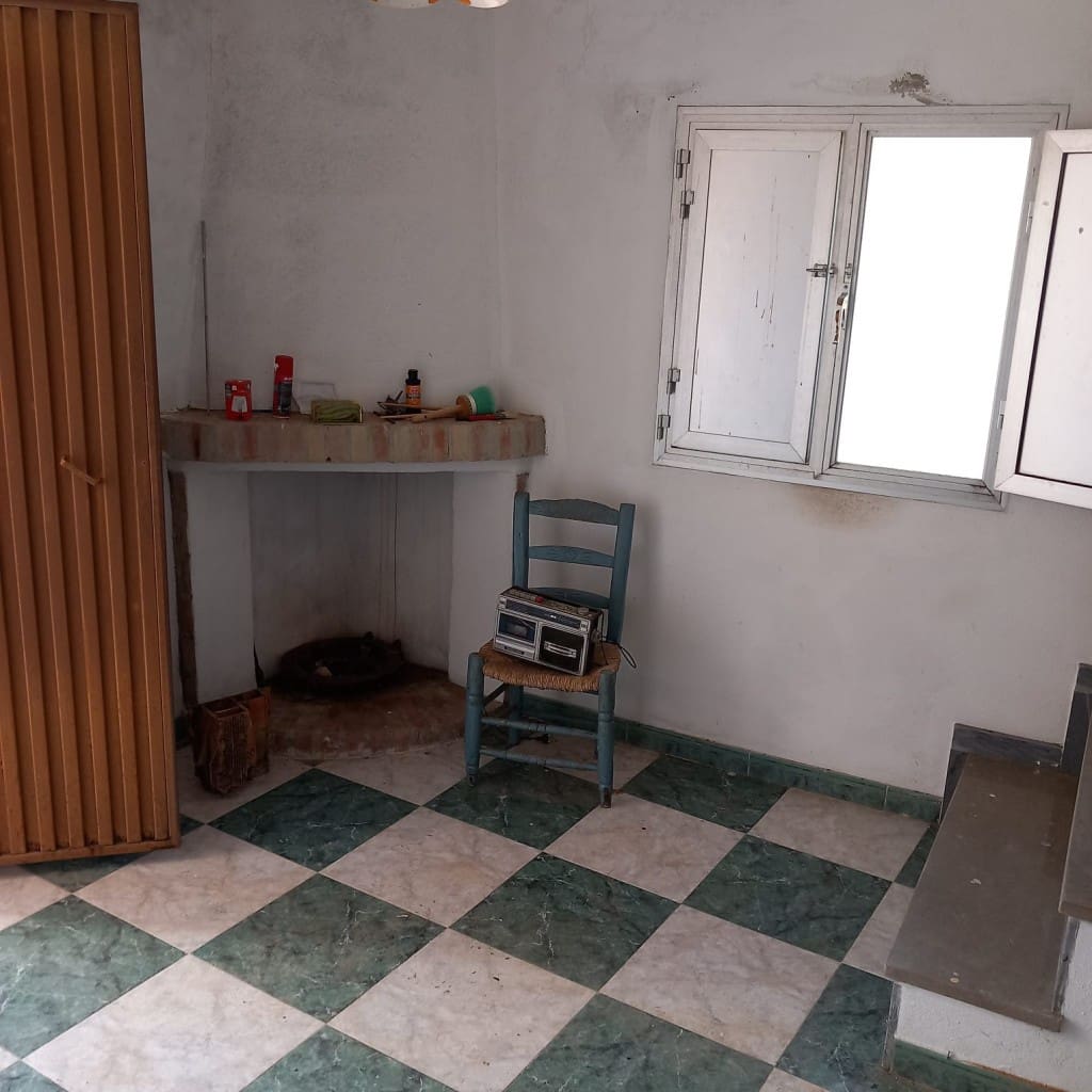 4 bedroom Townhouse for sale in Salares - € 59,000 (Ref: 9535518)