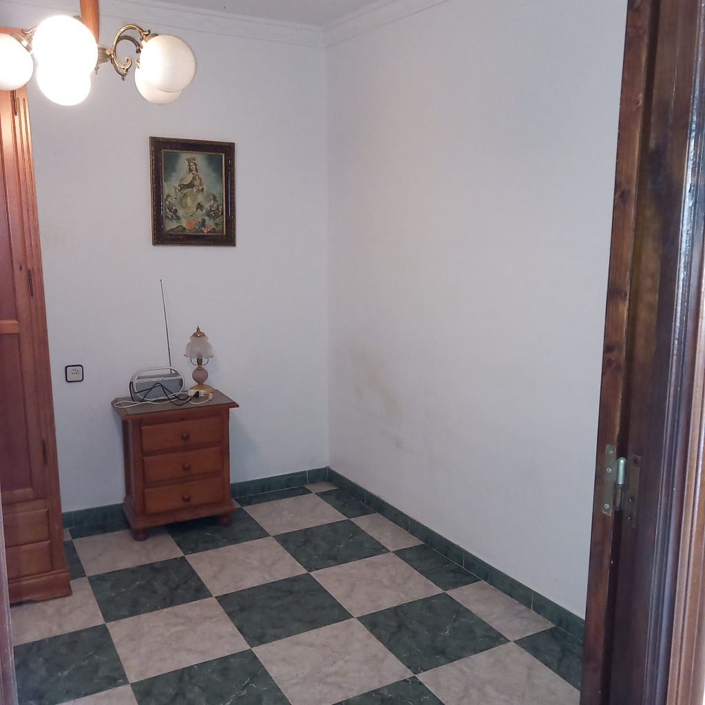 4 bedroom Townhouse for sale in Salares - € 59,000 (Ref: 9535518)