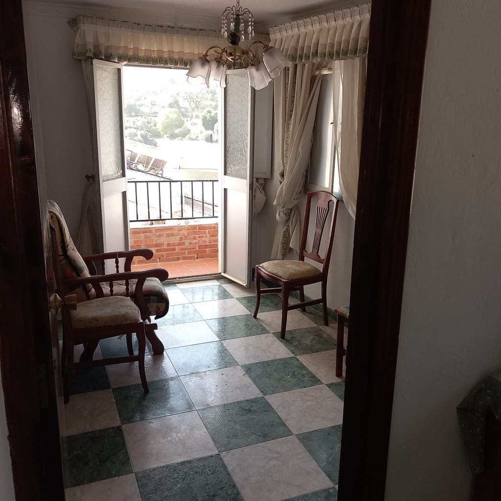4 bedroom Townhouse for sale in Salares - € 59,000 (Ref: 9535518)