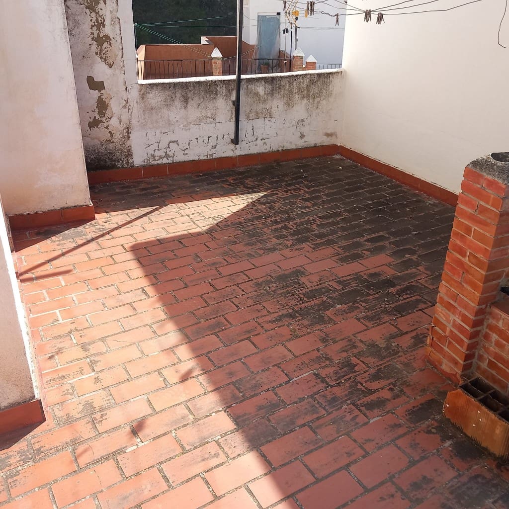 4 bedroom Townhouse for sale in Salares - € 59,000 (Ref: 9535518)