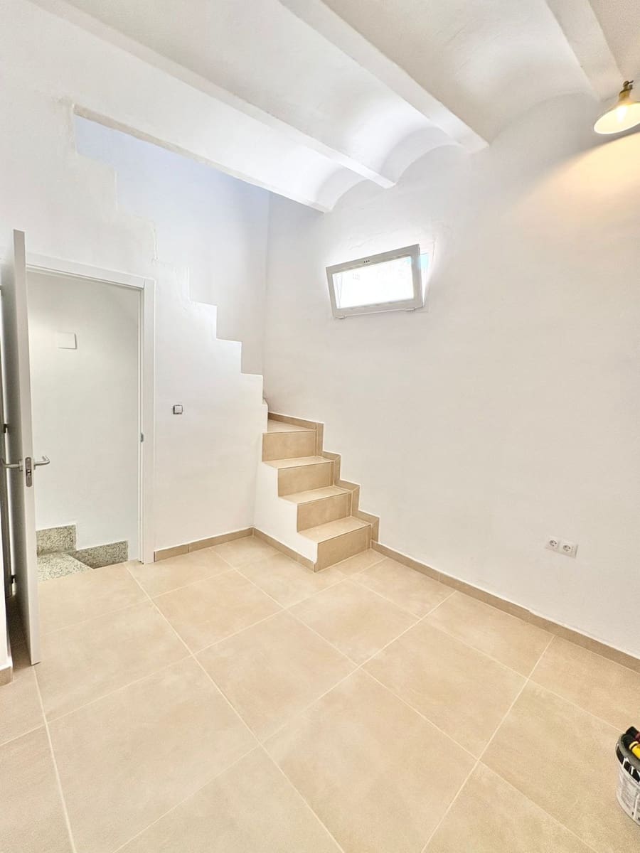 2 soveværelse Byhus til salg i Velez-Malaga - € 169.000 (Ref: 9636452)