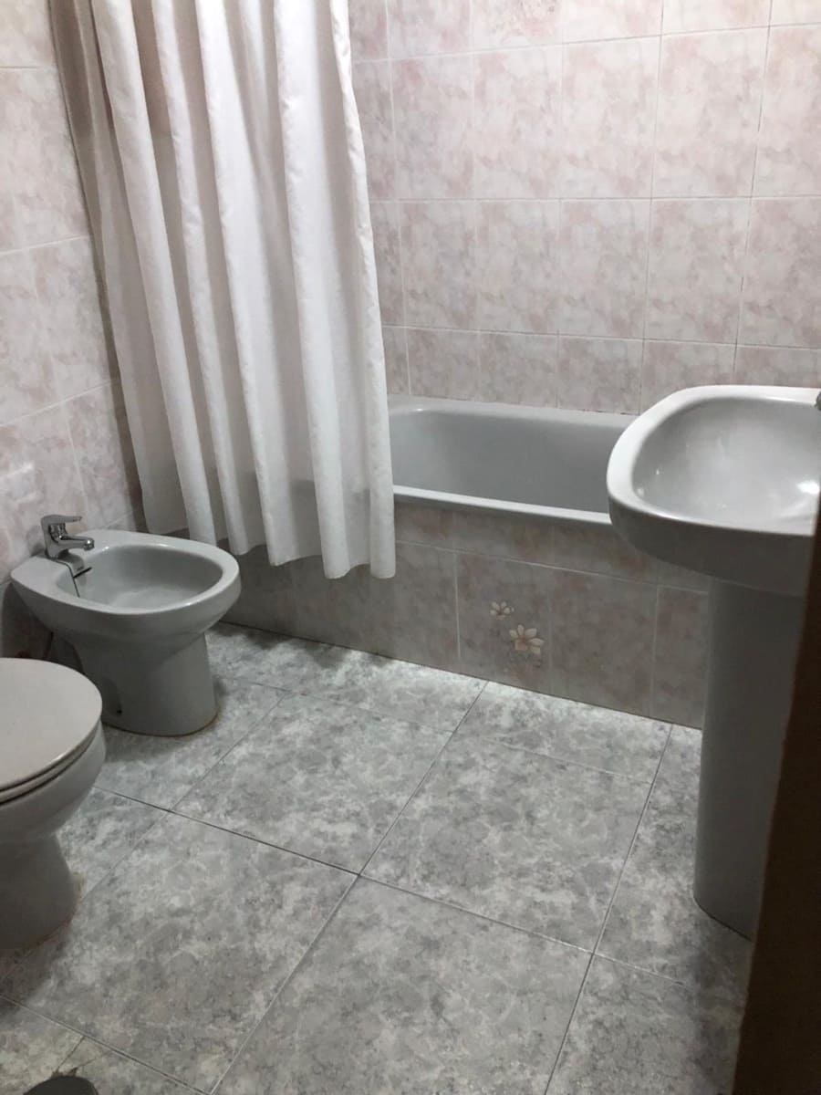 4 bedroom Townhouse for sale in Vinuela - € 150,000 (Ref: 9643766)