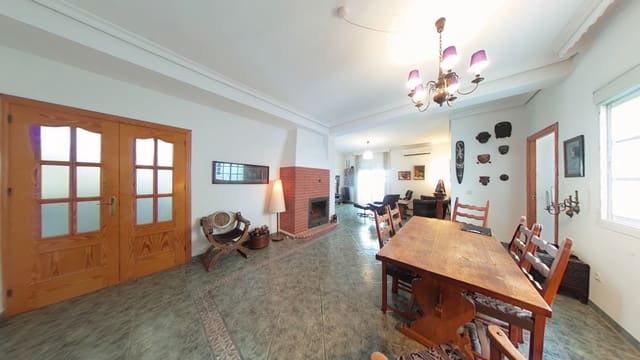 7 Zimmer Haus zu verkaufen in Vélez-Málaga - 395.000 € (Ref: 9655675)