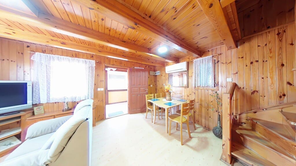 2 slaapkamer Houten huis te koop in Velez-Malaga met zwembad - € 155.000 (Ref: 9751701)