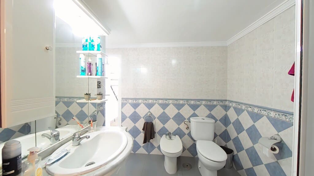 3 quarto Casa em Banda para venda em Sayalonga - 128 000 € (Ref: 9763552)