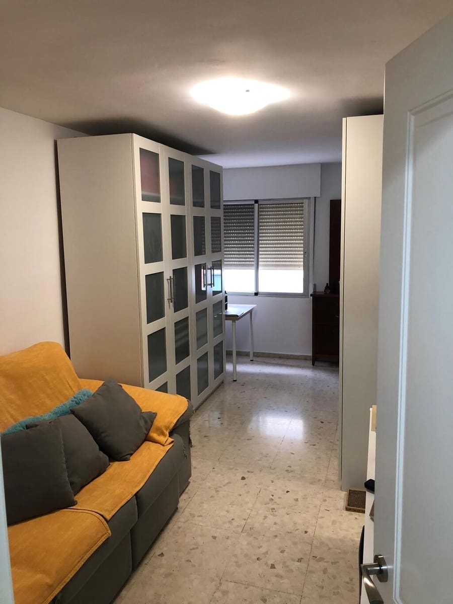 3 bedroom Apartment for sale in Velez-Malaga - € 269,900 (Ref: 9822381)