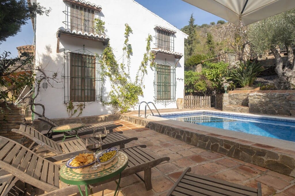 6 bedroom Finca/Country House for sale in Sayalonga with pool - € 690,000 (Ref: 9839010)