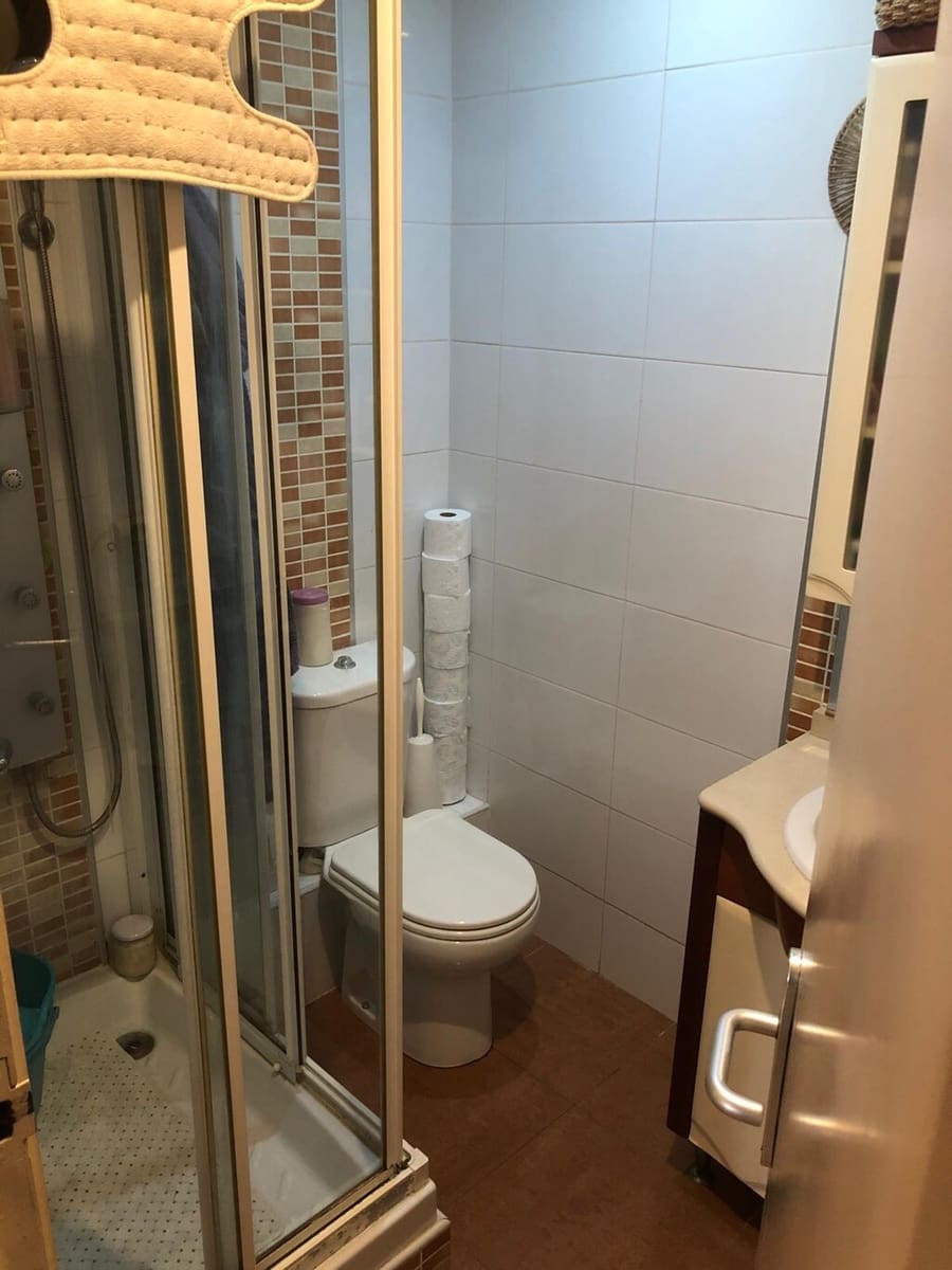 2 bedroom Apartment for sale in Torre del Mar - € 199,500 (Ref: 9868366)