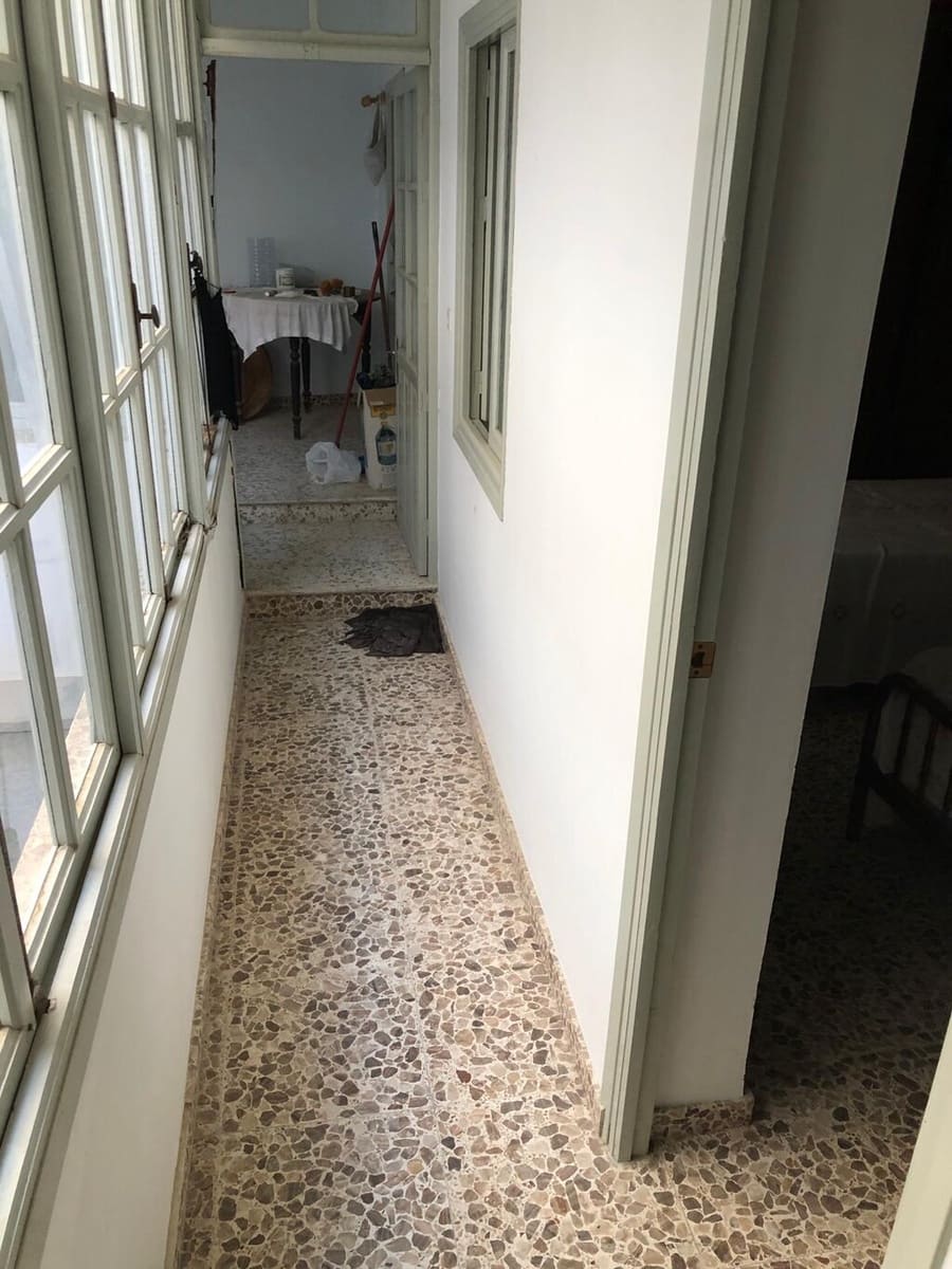 11 Zimmer Haus zu verkaufen in Competa - 212.000 € (Ref: 9868368)