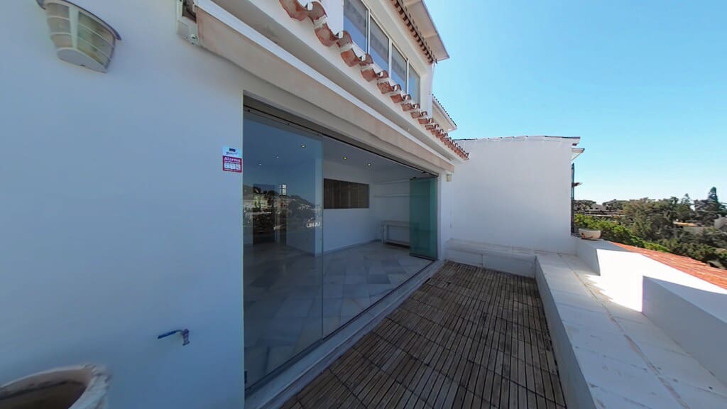 1 slaapkamer Appartement te koop in Malaga stad met zwembad - € 336.000 (Ref: 9875795)